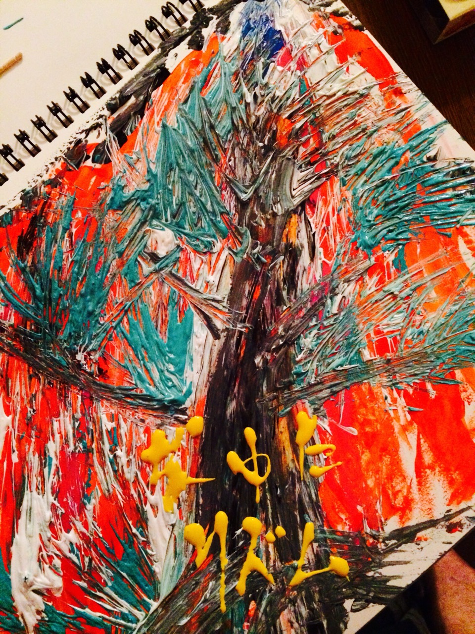 赤と青緑の力強い筆致で描かれたなゆたリズムの絵画