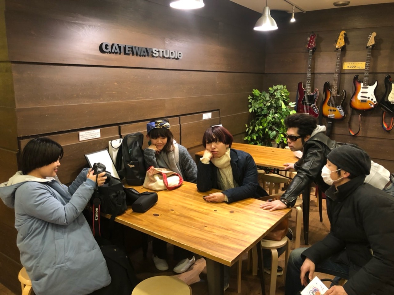 CD制作とリリースイベントに向けてスタジオに集まるなゆたリズム